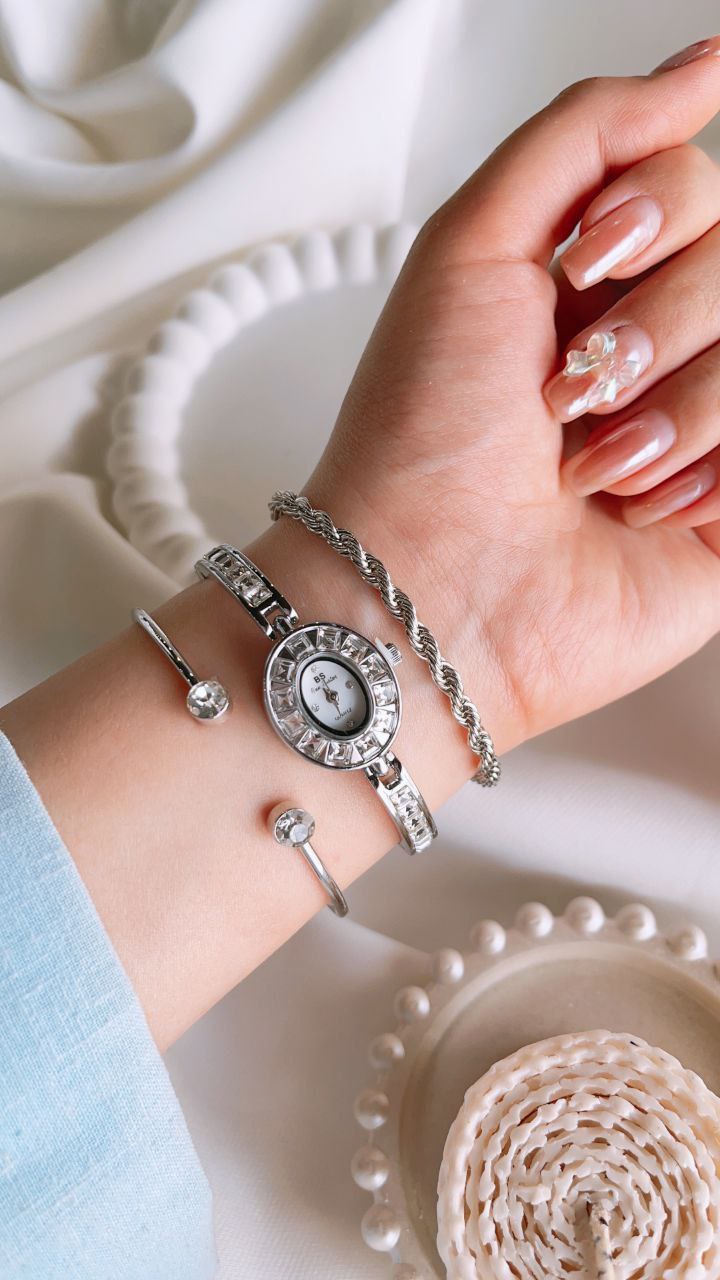 ساعت نگین‌دار زنبور مدل آنتیک