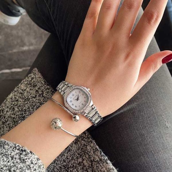 ساعت دستبندی دلوین