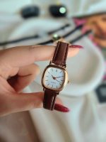 ساعت مینیمال صفحه مربع