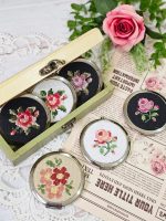 آینه جیبی گلگلی