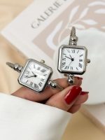 ساعت بنگل زنانه نقره‌ای